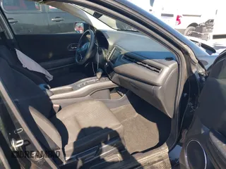 2017 Honda HR-V EX with VIN 3CZRU5H51HG707490, listed as a IAAI auction lot 40683194 with 83,216 mi miles. Bid and sale history available at carsss.com. Image 5.