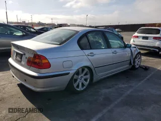 2002 BMW 3 Series 325i with VIN WBAEV33472KL73547, listed as a Copart auction lot 57667895 with 350,318 mi miles and Salvage title. Bid and sale history available at DreamBid. Image 3.