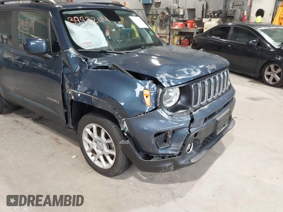 2020 Jeep Renegade Latitude with VIN ZACNJBBBXLPL56884, listed as a IAAI auction lot 39932114 with 27,431 mi miles. Bid and sale history available at carsss.com. Image 6.