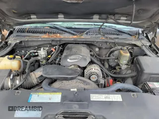 2001 Chevrolet Suburban LS z VIN 3GNEC16T51G199135, wystawiony jako IAAI lot #41748202 z przebiegiem 247 648 mil mil oraz . Historia ofert i sprzedaży dostępna na DreamBid. Obrazek 10.