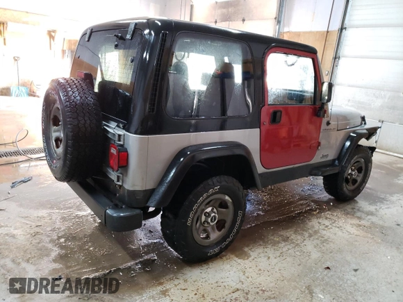 2000 Jeep Wrangler SE with VIN 1J4FA29PXYP714587, listed as a Copart auction lot 83755044 with 125,451 mi miles and Clean Title. Bid and sale history available at carsss.com. Image 3.
