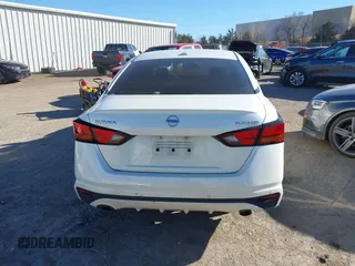 2019 Nissan Altima 2.5 Platinum with VIN 1N4BL4FV3KC114351, listed as a IAAI auction lot 41414004 with 93,291 mi miles. Bid and sale history available at carsss.com. Image 17.