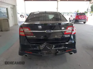 2017 Ford Taurus Limited z VIN 1FAHP2F81HG102598, wystawiony jako IAAI lot #42471410 z przebiegiem 165 386 mil mil oraz . Historia ofert i sprzedaży dostępna na DreamBid. Obrazek 17.