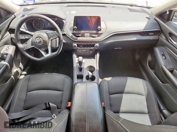 2020 Nissan Altima S with VIN 1N4BL4BVXLC128660, listed as a Copart auction lot 61764275 with 84,662 mi miles and Salvage title. Bid and sale history available at DreamBid. Image 8.