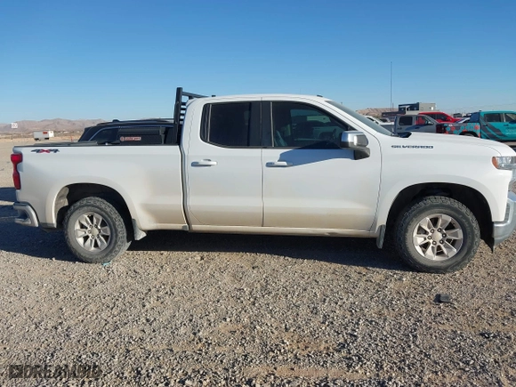 2019 Chevrolet Silverado 1500 LT with VIN 1GCRYDED3KZ325761, listed as a IAAI auction lot 41400877 with 105,248 mi miles. Bid and sale history available at carsss.com. Image 13.
