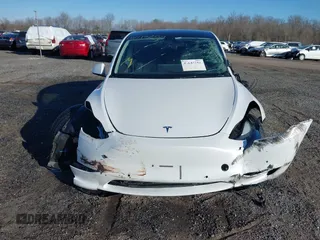 2022 Tesla Model Y Performance with VIN 7SAYGDEF5NF542189, listed as a IAAI auction lot 41643254 with 18,865 mi miles and . Bid and sale history available at DreamBid. Image 11.