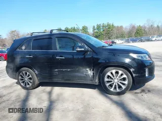 2015 Kia Sorento SX with VIN 5XYKWDA79FG619256, listed as a IAAI auction lot 42088747 with 203,335 mi miles. Bid and sale history available at carsss.com. Image 13.