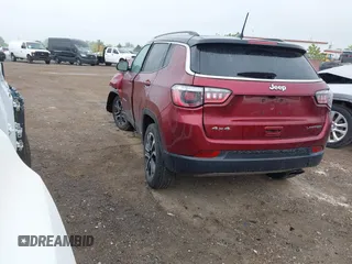 2022 Jeep Compass Limited с VIN 3C4NJDCB9NT180208, выставлен на аукционе IAAI как лот 42369421 с пробегом 51 369 миль миль и . История ставок и продаж доступна на DreamBid. Изображение 3.