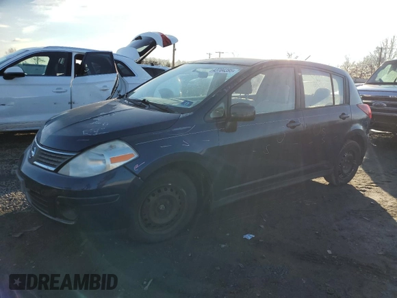 2007 Nissan Versa 1.8 S with VIN 3N1BC13E47L368792, listed as a Copart auction lot 43704395 with 37,572 mi miles and Salvage Title. Bid and sale history available at carsss.com. Image 1.