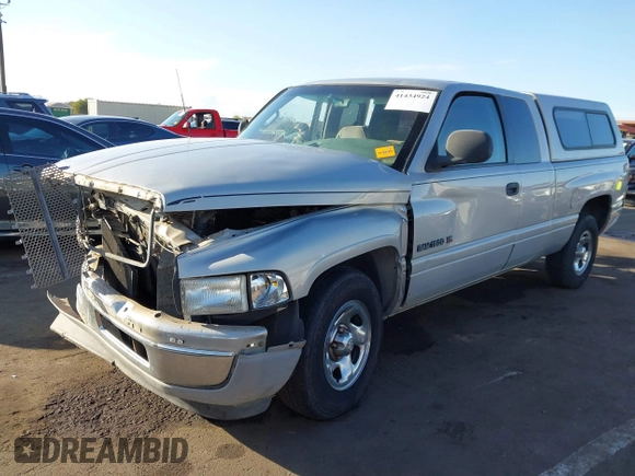 1998 Dodge 1500 z VIN 1B7HC13Y1WJ115002, wystawiony jako IAAI lot #41434924 z przebiegiem Nie podano mil oraz . Historia ofert i sprzedaży dostępna na DreamBid. Obrazek 2.