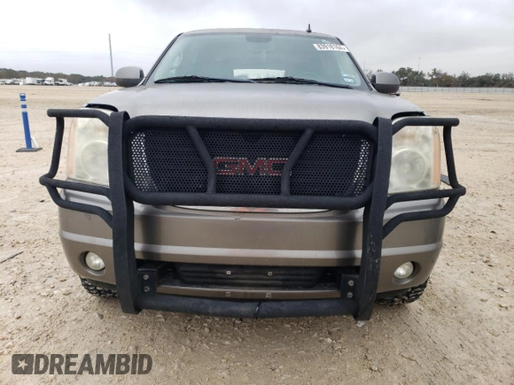 2008 GMC Yukon XL SLT with VIN 1GKFC16JX8R233855, listed as a Copart auction lot 83918164 with 322,009 mi miles and Salvage Title. Bid and sale history available at carsss.com. Image 5.
