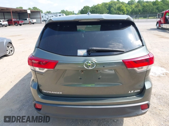2017 Toyota Highlander LE with VIN 5TDBZRFH0HS442172, listed as a IAAI auction lot 42436089 with 95,437 mi miles and . Bid and sale history available at DreamBid. Image 16.
