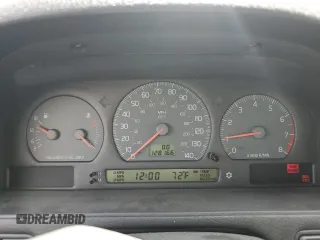1998 Volvo S70 z VIN YV1LS5340W2417595, wystawiony jako Copart lot #58514365 z przebiegiem 128 166 mil mil oraz Tytuł czysty. Historia ofert i sprzedaży dostępna na DreamBid. Obrazek 9.