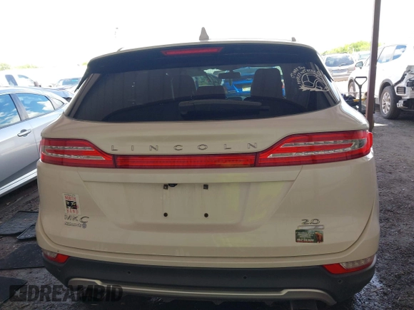 2016 Lincoln MKC Select with VIN 5LMCJ2C96GUJ31882, listed as a IAAI auction lot 42214335 with 100,737 mi miles and . Bid and sale history available at DreamBid. Image 16.