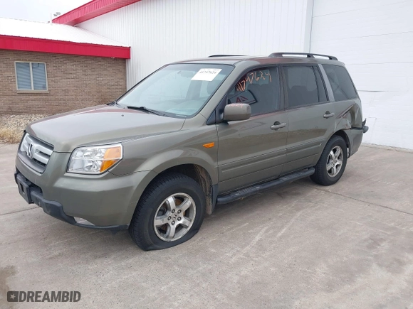 2007 Honda Pilot EX-L with VIN 2HKYF18767H538207, listed as a IAAI auction lot 41747624 with 214,026 mi miles. Bid and sale history available at carsss.com. Image 2.