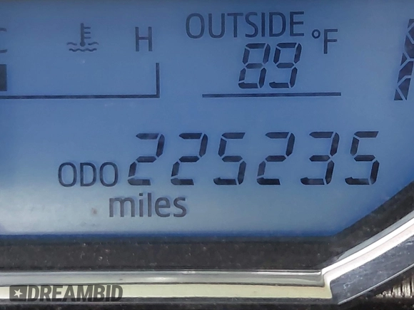 2013 Toyota RAV4 Limited with VIN 2T3YFREV1DW005302, listed as a IAAI auction lot 42581916 with 225,235 mi miles and . Bid and sale history available at DreamBid. Image 15.