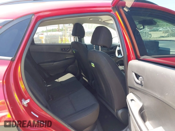 2022 Hyundai Kona SEL with VIN KM8K62AB1NU880382, listed as a IAAI auction lot 41976517 with 30,903 mi miles and . Bid and sale history available at DreamBid. Image 8.