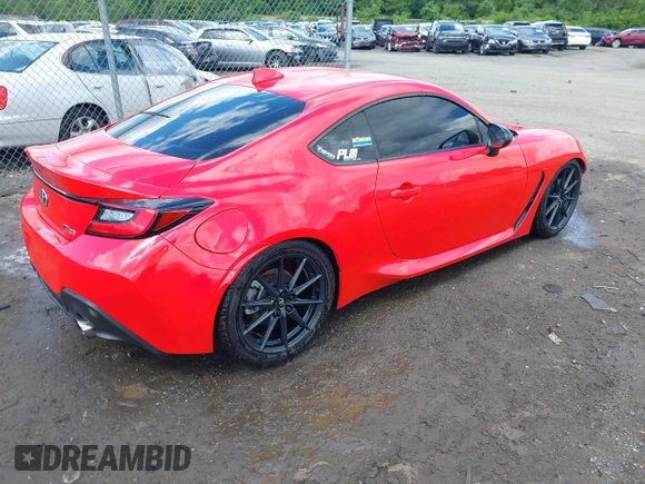 2022 Toyota 86 z VIN JF1ZNBB15N9755311, wystawiony jako IAAI lot #42340450 z przebiegiem 29 391 mil mil oraz . Historia ofert i sprzedaży dostępna na DreamBid. Obrazek 4.