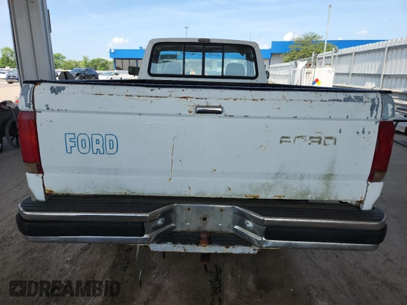 1993 Ford F-250 with VIN 1FTHF25Y3PLA94797, listed as a Copart auction lot 62071595 with 189,058 mi miles and Clean title. Bid and sale history available at DreamBid. Image 6.
