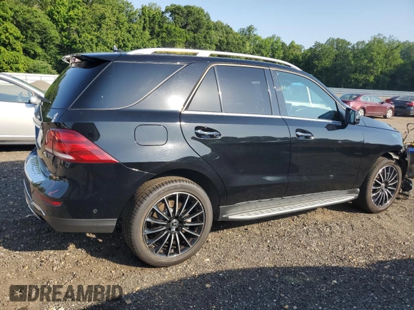 2019 Mercedes-Benz GLE 400 with VIN 4JGDA5GB4KB205696, listed as a Copart auction lot 60955785 with 107,027 mi miles and Salvage title. Bid and sale history available at DreamBid. Image 3.