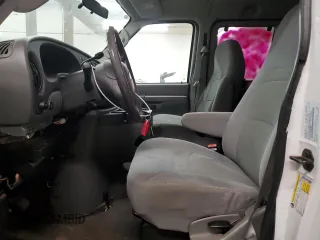 2007 Ford Econoline Passenger XL with VIN 1FBNE31L37DB06290, listed as a Copart auction lot 42892025 with 108,757 mi miles and Salvage Title. Bid and sale history available at carsss.com. Image 7.