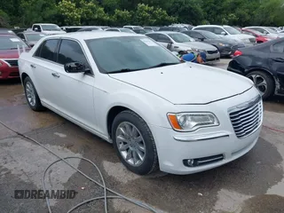 2012 Chrysler 300 Limited z VIN 2C3CCACG7CH212451, wystawiony jako IAAI lot #42363210 z przebiegiem 178 138 mil mil oraz . Historia ofert i sprzedaży dostępna na DreamBid. Obrazek 1.