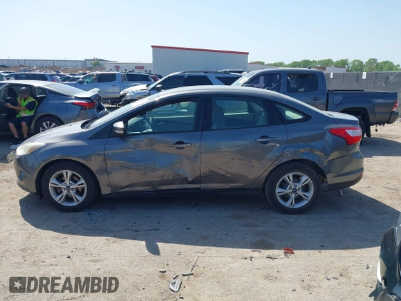 2013 Ford Focus SE with VIN 1FADP3F27DL156733, listed as a IAAI auction lot 41998196 with 116,692 mi miles. Bid and sale history available at carsss.com. Image 14.