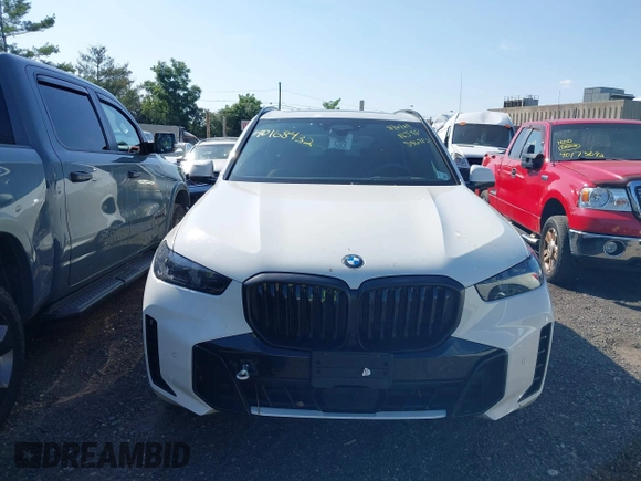 2024 BMW X5 xDrive40i with VIN 5UX23EU04R9S36715, listed as a IAAI auction lot 40168432 with 18,076 mi miles. Bid and sale history available at carsss.com. Image 6.