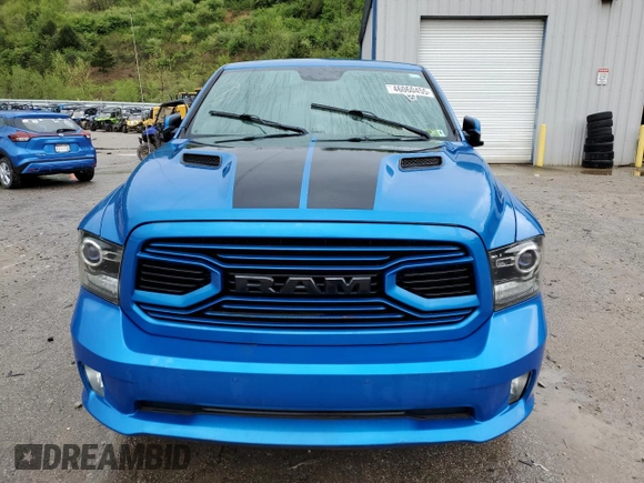 2018 Ram 1500 Sport z VIN 1C6RR7MT4JS213475, wystawiony jako Copart lot #46060455 z przebiegiem Nie podano mil oraz Szkoda całkowita • Salvage title. Historia ofert i sprzedaży dostępna na DreamBid. Obrazek 5.