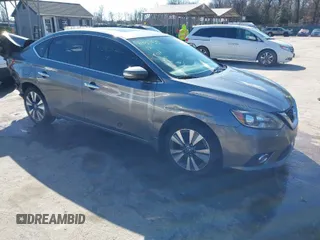 2019 Nissan Sentra SV z VIN 3N1AB7AP3KY260844, wystawiony jako IAAI lot #41593520 z przebiegiem 121 602 mil mil oraz . Historia ofert i sprzedaży dostępna na DreamBid. Obrazek 1.
