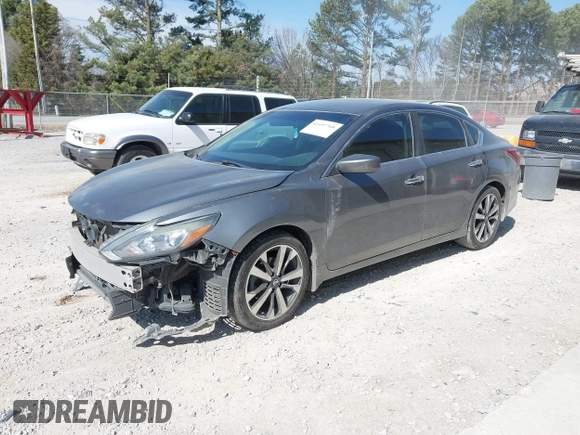 2018 Nissan Altima SR with VIN 1N4AL3AP6JC118424, listed as a IAAI auction lot 41697348 with 112,910 mi miles and . Bid and sale history available at carsss.com. Image 18.