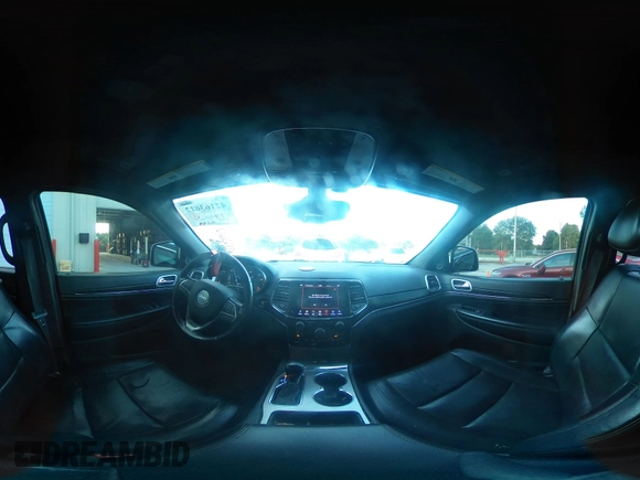 2020 Jeep Grand Cherokee Limited с VIN 1C4RJEBG0LC305867, выставлен на аукционе IAAI как лот 42163612 с пробегом 120 731 миль миль и . История ставок и продаж доступна на DreamBid. Изображение 18.