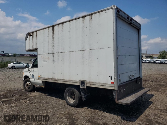 2002 Ford Econoline Cargo z VIN 1FDSE35L12HA81850, wystawiony jako Copart lot #59160315 z przebiegiem 74 773 mil mil oraz Czysty tytuł • Clean title. Historia ofert i sprzedaży dostępna na DreamBid. Obrazek 2.