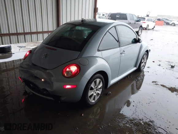 2010 Volkswagen Beetle с VIN 3VWPW3AG1AM022773, выставлен на аукционе IAAI как лот 42152867 с пробегом 138 604 миль миль и . История ставок и продаж доступна на DreamBid. Изображение 4.