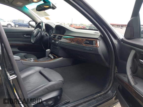 2008 BMW 3 Series 328i with VIN WBAVC53588F009312, listed as a IAAI auction lot 42180567 with 87,939 mi miles and . Bid and sale history available at DreamBid. Image 5.