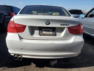 2011 BMW 3 Series 328i xDrive z VIN WBAPK5G54BNN28957, wystawiony jako Copart lot #41448975 z przebiegiem 184 889 mil mil oraz Szkoda całkowita • Salvage title. Historia ofert i sprzedaży dostępna na DreamBid. Obrazek 6.