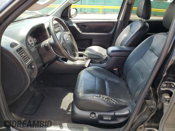2007 Ford Escape Limited z VIN 1FMYU04137KA07206, wystawiony jako Copart lot #62421035 z przebiegiem 200 117 mil mil oraz Szkoda całkowita • Salvage title. Historia ofert i sprzedaży dostępna na DreamBid. Obrazek 7.