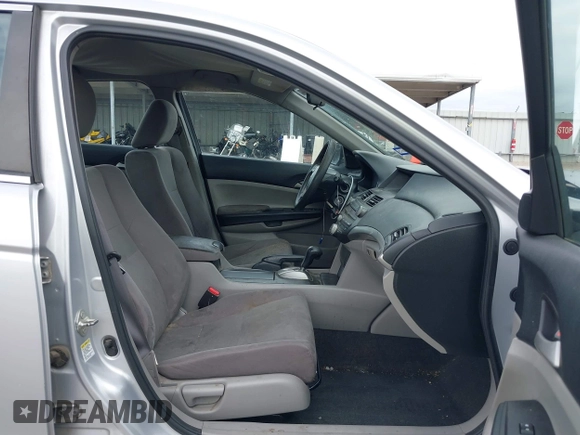 2012 Honda Accord LX Premium z VIN 1HGCP2F46CA011843, wystawiony jako IAAI lot #42145165 z przebiegiem 85 160 mil mil oraz . Historia ofert i sprzedaży dostępna na DreamBid. Obrazek 5.