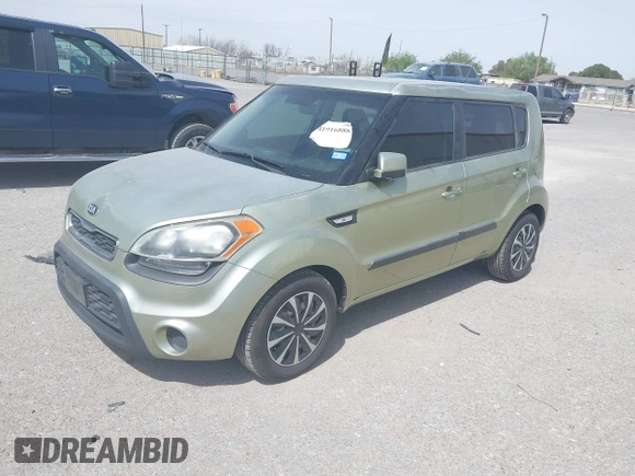 2013 Kia Soul with VIN KNDJT2A50D7589713, listed as a IAAI auction lot 41916888 with 240,486 mi miles. Bid and sale history available at carsss.com. Image 2.