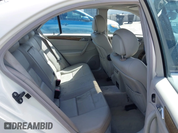 2007 Mercedes-Benz C 230 Sport with VIN WDBRF52H67A929926, listed as a IAAI auction lot 42008501 with 188,076 mi miles and . Bid and sale history available at DreamBid. Image 8.