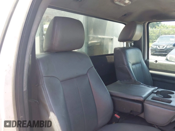 2015 Ford F-350 XL with VIN 1FDBF3E67FEB64097, listed as a IAAI auction lot 42647177 with 229,851 mi miles and . Bid and sale history available at DreamBid. Image 8.