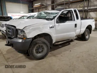 2004 Ford Super Duty F-250 XL with VIN 1FTNX21L54ED28884, listed as a Copart auction lot 42783215 with 180,518 mi miles and Salvage Title. Bid and sale history available at carsss.com. Image 1.