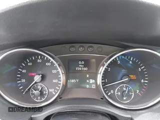2010 Mercedes-Benz R 350 with VIN 4JGCB6FE2AA111332, listed as a IAAI auction lot 42043115 with 159,760 mi miles and . Bid and sale history available at DreamBid. Image 7.