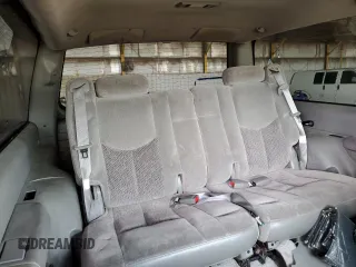 1998 Chevrolet Tahoe with VIN 3GNEC18R3WG122904, listed as a Copart auction lot 57752554 with 229,646 mi miles and Salvage title. Bid and sale history available at DreamBid. Image 10.