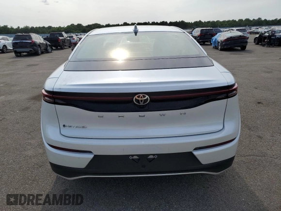 2024 Toyota Crown XLE z VIN JTDAAAAF9R3021418, wystawiony jako Copart lot #64093744 z przebiegiem 7 248 mil mil oraz Szkoda całkowita • Salvage title. Historia ofert i sprzedaży dostępna na DreamBid. Obrazek 6.