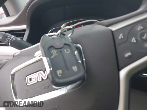2017 GMC Acadia SLT with VIN 1GKKNMLS9HZ185868, listed as a IAAI auction lot 42307636 with 89,127 mi miles and . Bid and sale history available at DreamBid. Image 11.