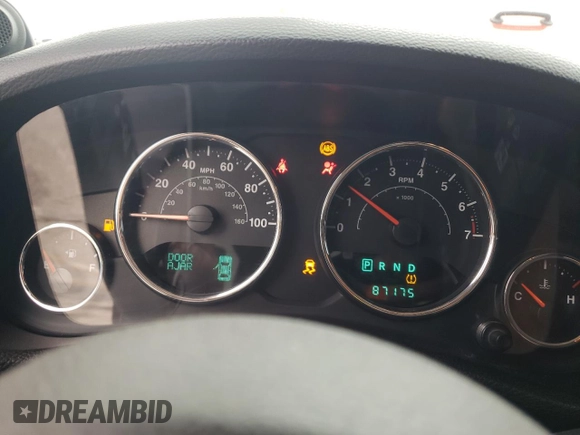 2014 Jeep Wrangler Rubicon with VIN 1C4BJWCG2EL303420, listed as a Copart auction lot 63550985 with 87,175 mi miles and Salvage title. Bid and sale history available at DreamBid. Image 9.