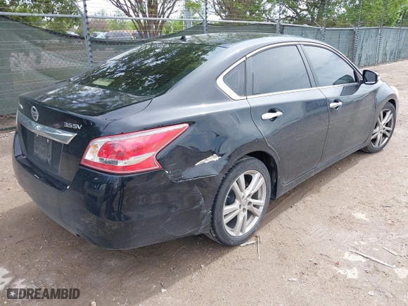 2013 Nissan Altima 3.5 SL with VIN 1N4BL3AP4DN488106, listed as a IAAI auction lot 41904258 with 170,022 mi miles. Bid and sale history available at carsss.com. Image 4.
