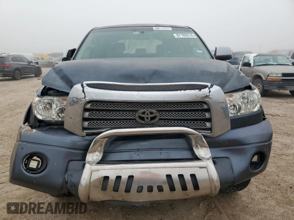 2007 Toyota Tundra Limited z VIN 5TFEV58157X031425, wystawiony jako Copart lot #87103514 z przebiegiem 183 062 mil mil oraz Czysty tytuł • Clean title. Historia ofert i sprzedaży dostępna na DreamBid. Obrazek 5.