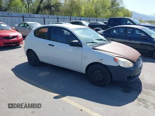 2008 Hyundai Accent GS with VIN KMHCM36CX8U073896, listed as a IAAI auction lot 42088516 with 182,092 mi miles. Bid and sale history available at carsss.com. Image 1.